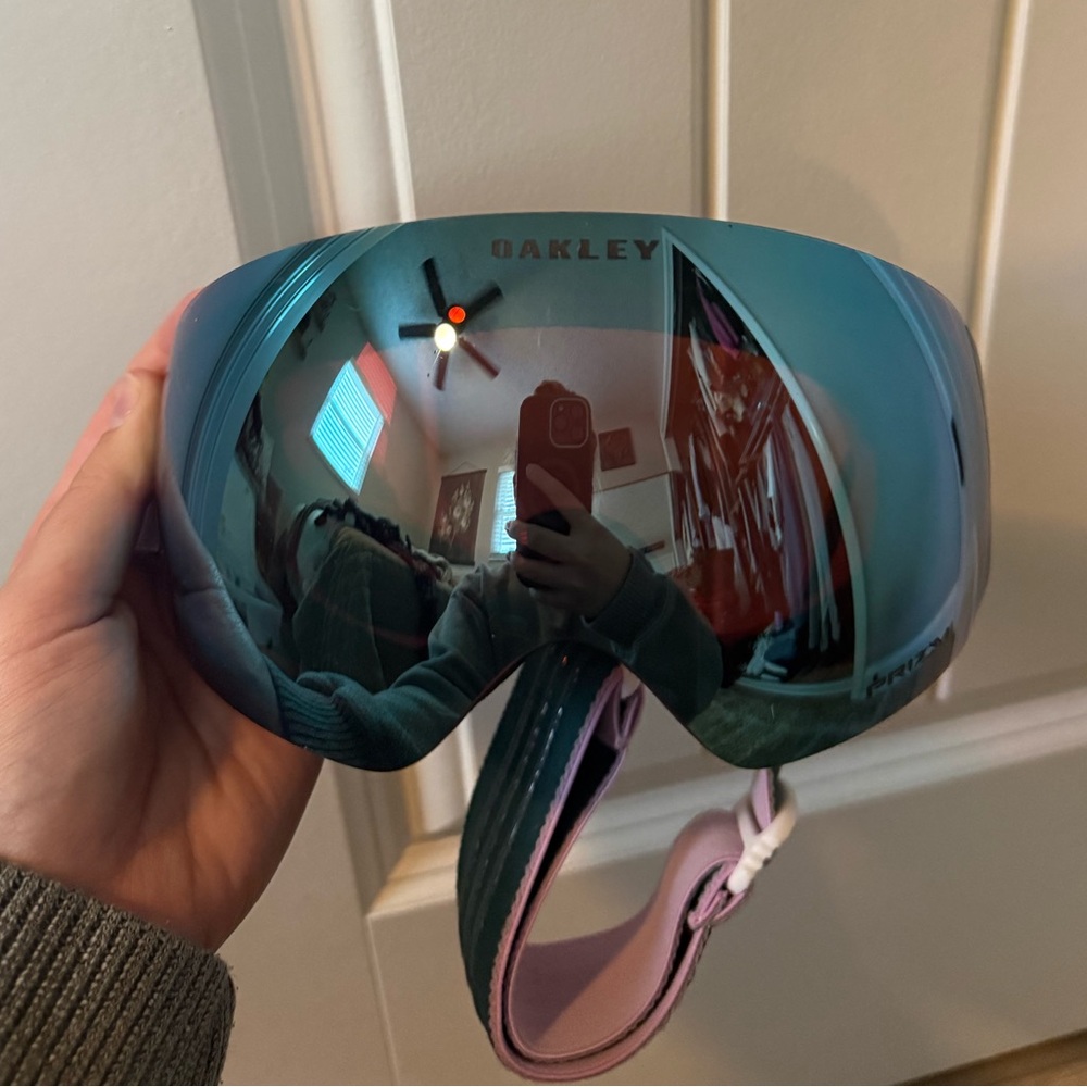 Oakley snowboarding goggles
